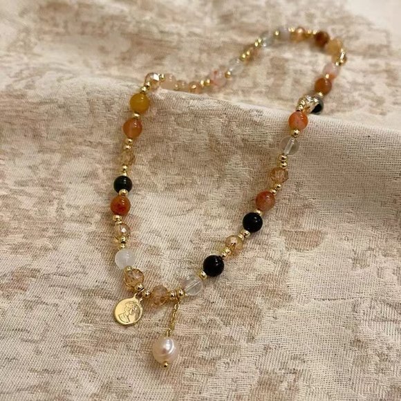 Double camellia beaded bracelet for lady - Picture 3 of 6